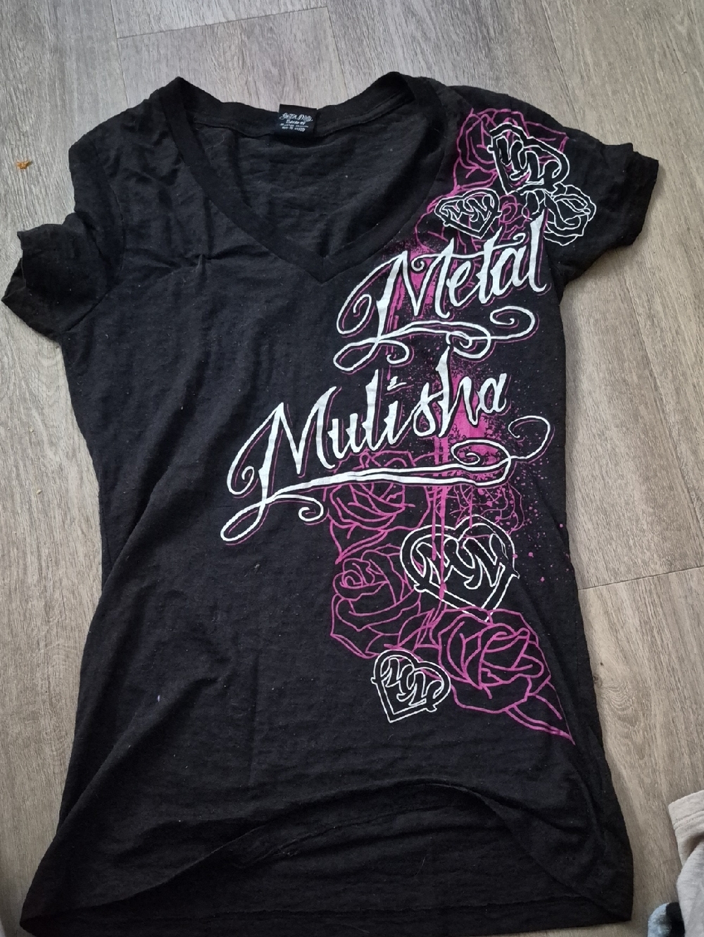 Vintage- Metal Mulisha Black V-Neck Tee with Pink Rose Graphic